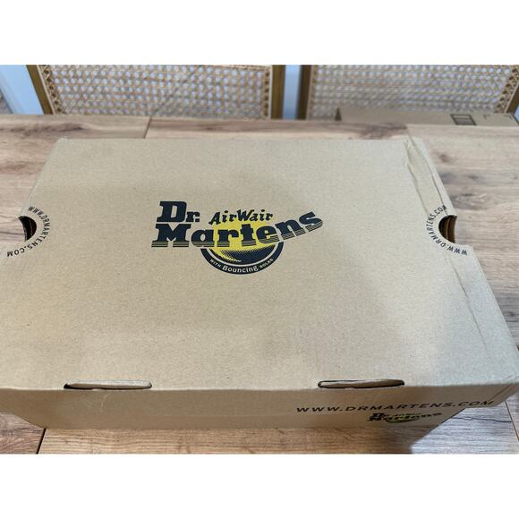 Dr. Martens Docs 1460 Bex Patent Leather Lace Up Women's Boots Size 7 NIB Iconic - Picture 14 of 14